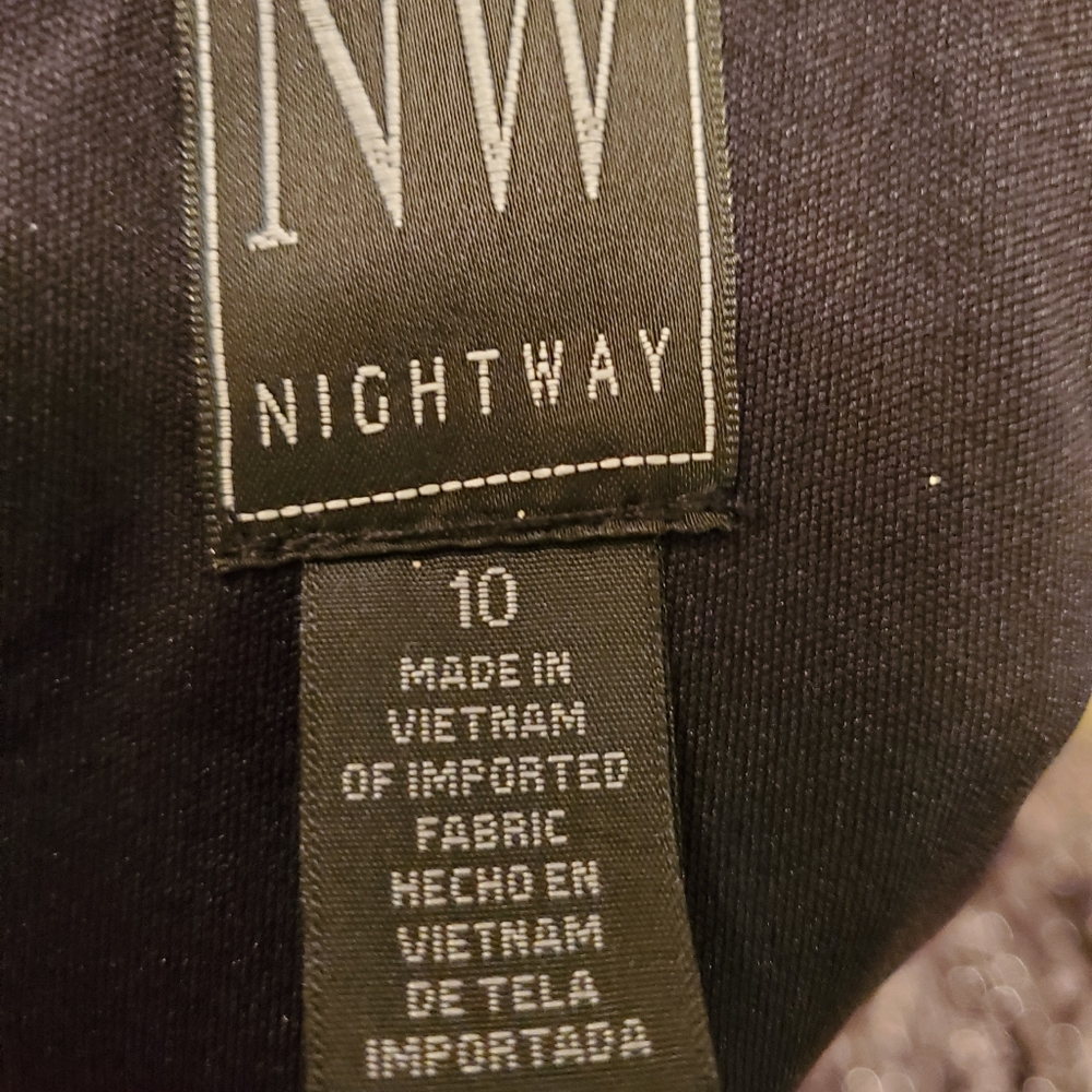 Dress - Picture 13 of 13